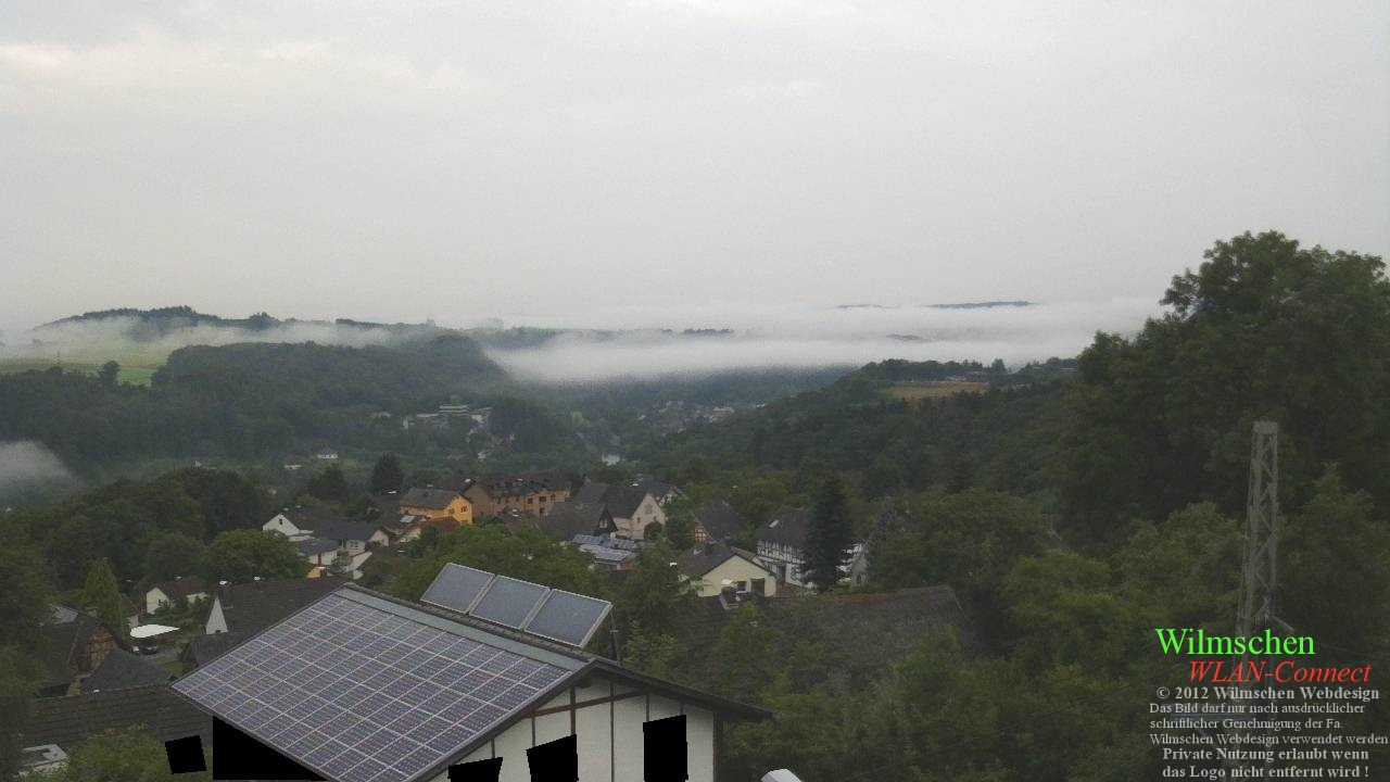 Im Vordergrund Werfen, rechts im Tal Herchen, rechts an Horizont Gerressen